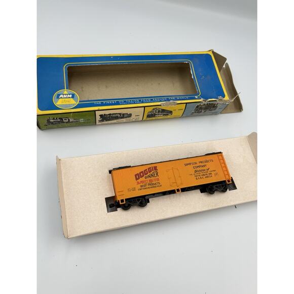 AHM HO Scale Doggie Dinner GARE 60224 Refrigerator Train Reefer Car 5296D READ - Picture 4 of 6